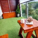 Nowoczesny Z Widokiem Na Park Apartmán