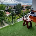 Nowoczesny Z Widokiem Na Park