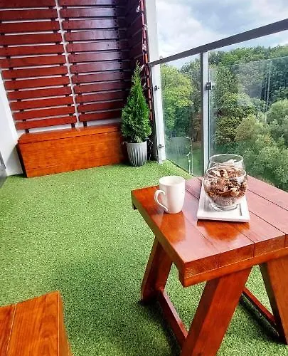Nowoczesny Z Widokiem Na Park Апартаменти